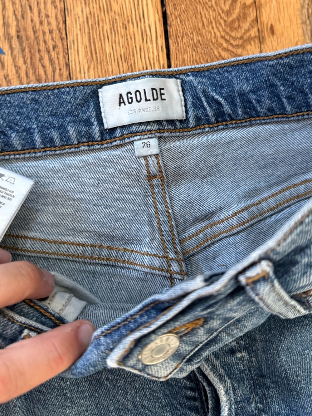 Agolde Riley Jeans - Size 26 - Picture 2 of 4